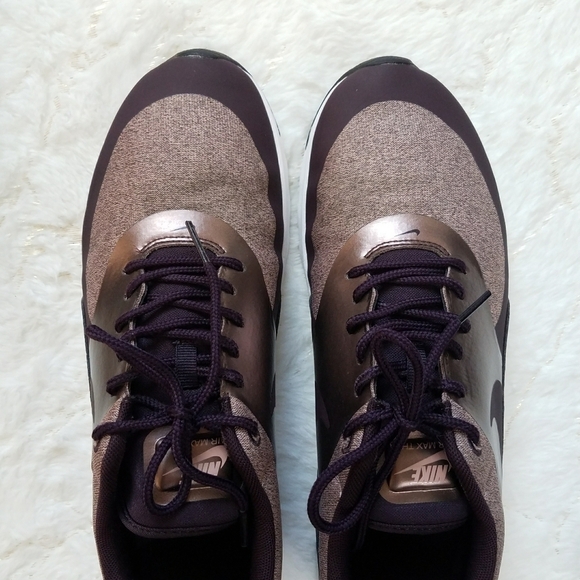 Nike Air Max Thea Knit Sneakers - Picture 7 of 10